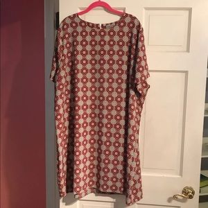 Women’s plus size dress